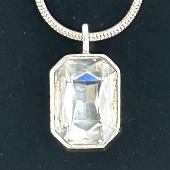 Chico's Long Necklace Women's Silver-tone Rounded Snake Chain Crystal Pendant - Picture 8 of 9